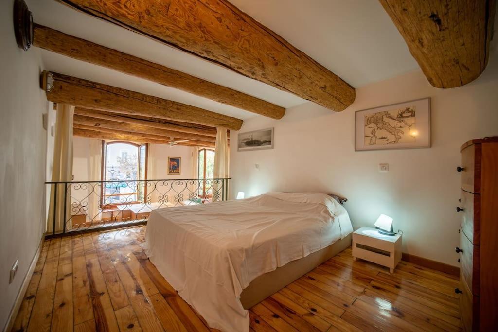 Air-Conditioned Loft In The Heart Of The Old Port Marseille Exterior photo