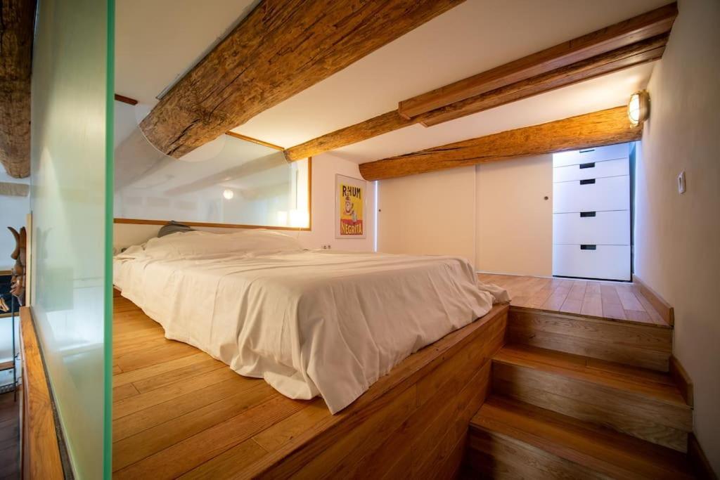Air-Conditioned Loft In The Heart Of The Old Port Marseille Exterior photo