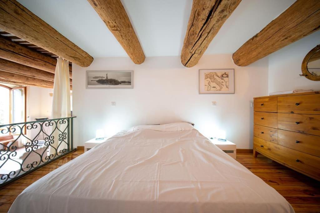 Air-Conditioned Loft In The Heart Of The Old Port Marseille Exterior photo