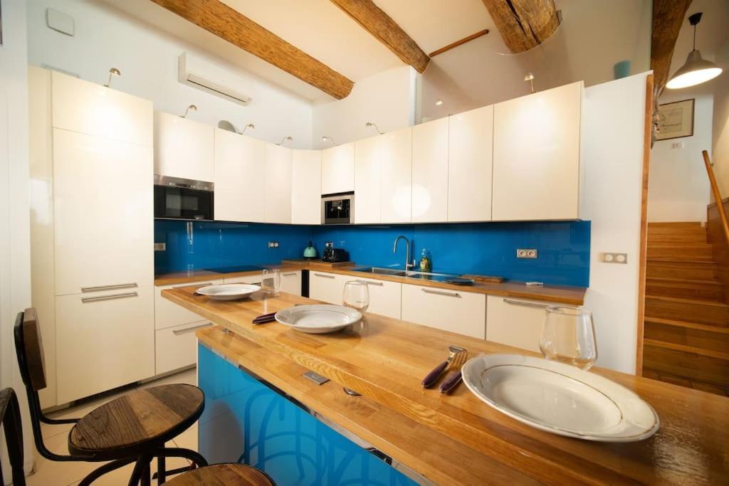 Air-Conditioned Loft In The Heart Of The Old Port Marseille Exterior photo